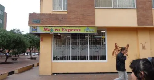 CIGARRERIA MAKRO EXPRESS BOGOTÁ CIGARRERIA MAKRO EXPRESS BOGOTÁ